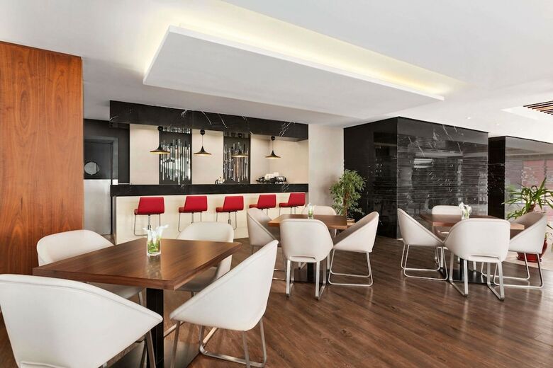 Hotel Ramada Encore By Wyndham Istanbul Kartal