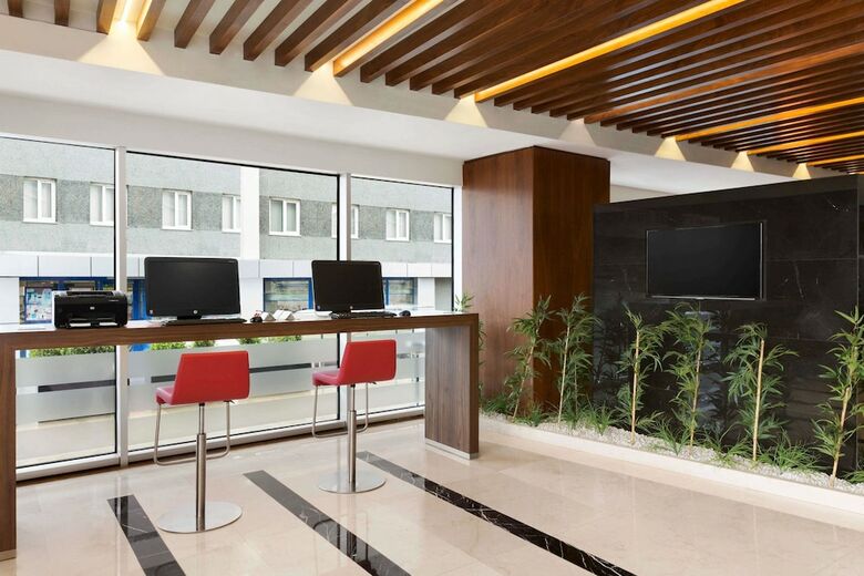 Hotel Ramada Encore By Wyndham Istanbul Kartal