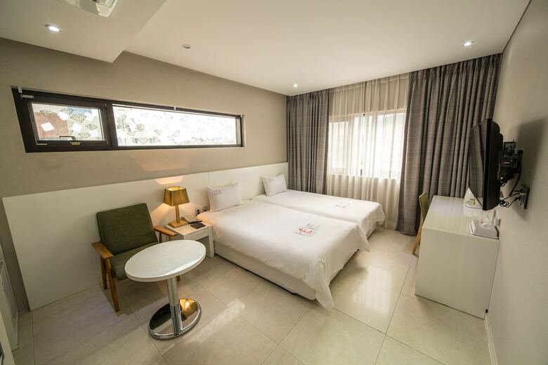 Reve Boutique Hotel