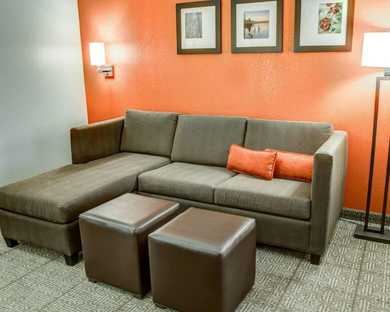 Hotel Comfort Suites Tyler South