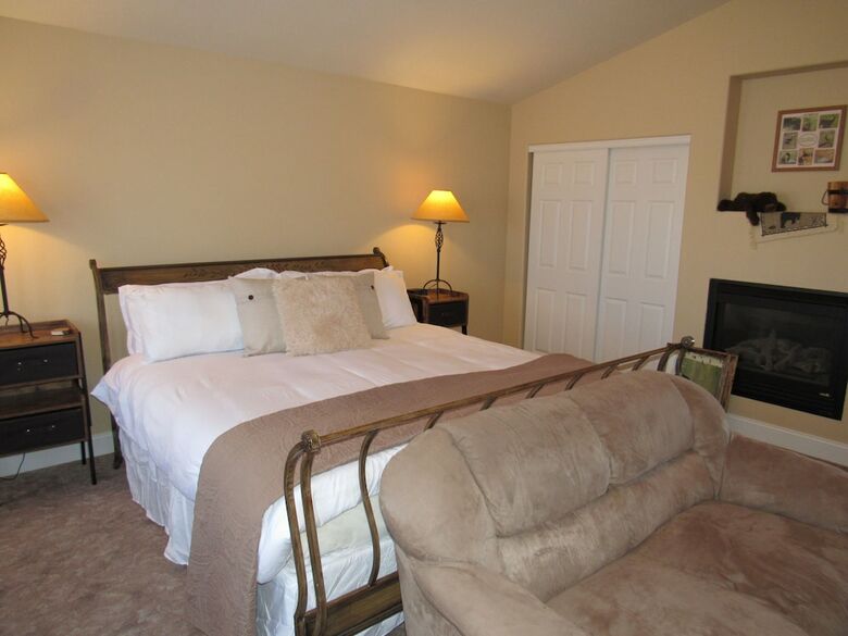 Castle Creek B&B