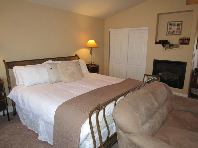 Castle Creek B&B