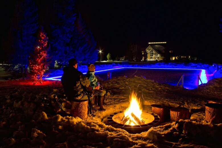 Posada Old Faithful Snow Lodge & Cabins - Inside The Park