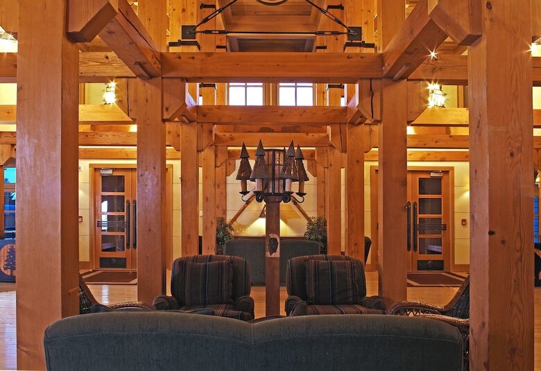 Posada Old Faithful Snow Lodge & Cabins - Inside The Park