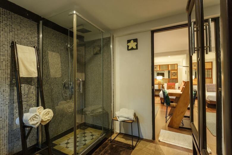 Hotel Baan Suan Residence