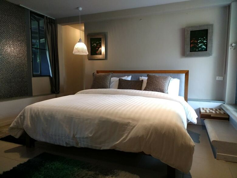 Hotel Baan Suan Residence
