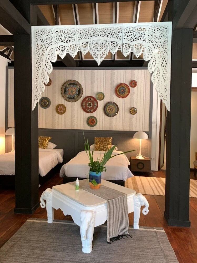 Hotel Baan Suan Residence