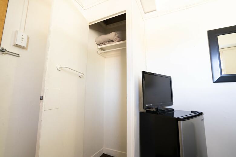 Hostal Flushing Ymca