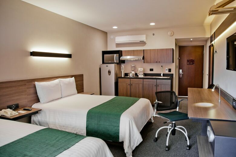 Hotel City Express Suites Puebla Finsa