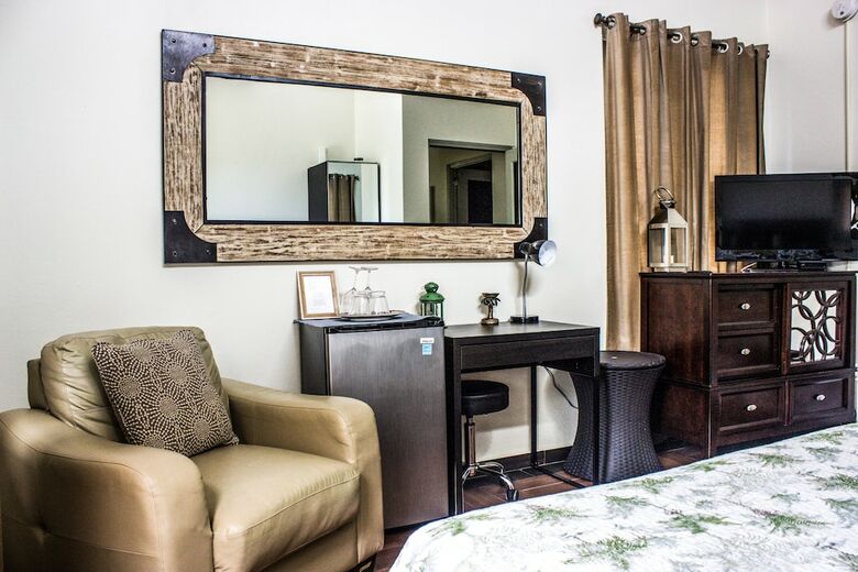 A La Bella Noni Bed & Breakfast