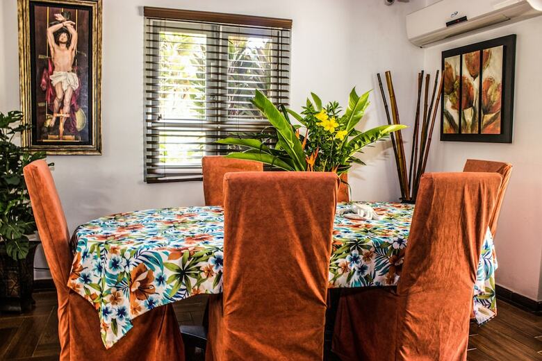 A La Bella Noni Bed & Breakfast