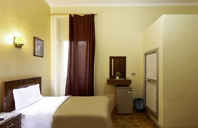 Hotel Minerva Downtown Hostel