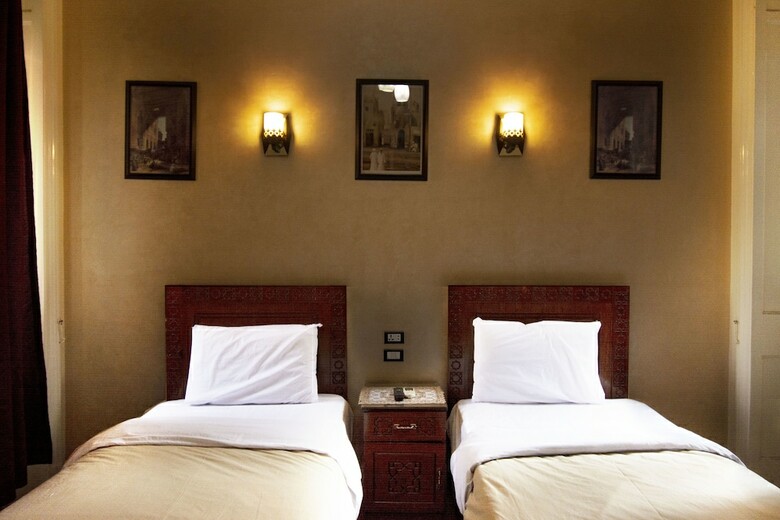 Hotel Minerva Downtown Hostel