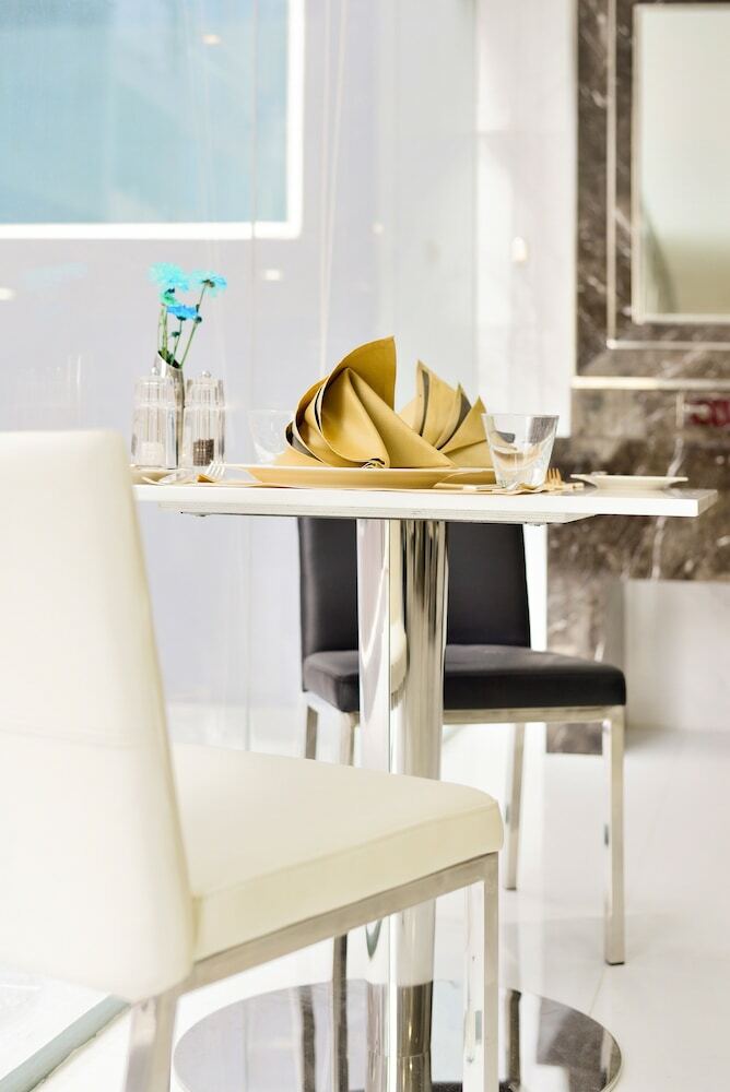 Centra By Centara Avenue Hotel Pattaya