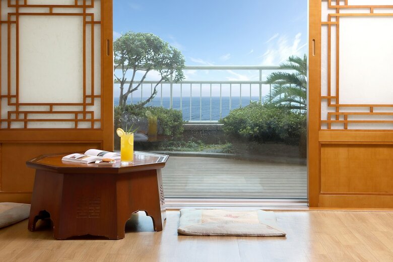 Hotel Ramada Plaza Jeju Ocean Front