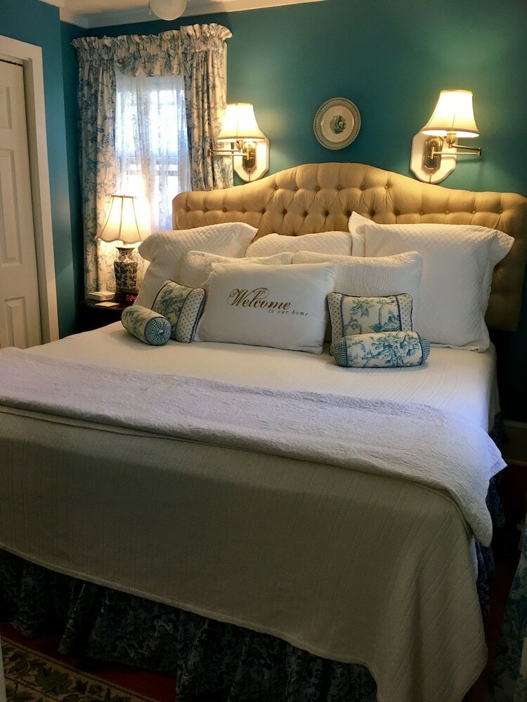 Abbington Green Bed & Breakfast Inn