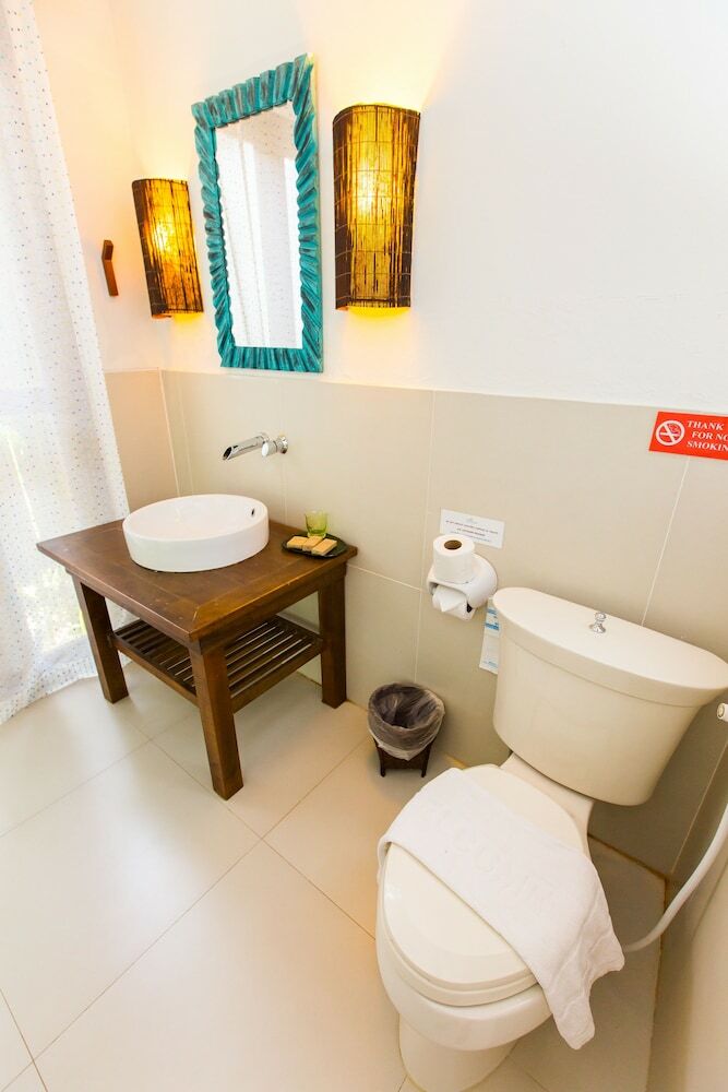 Hotel Tinkerbell Resort