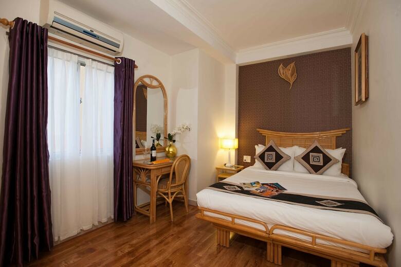 Dragon Palace II Hotel