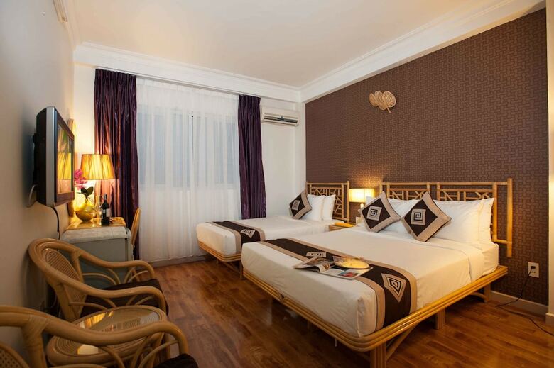 Dragon Palace II Hotel