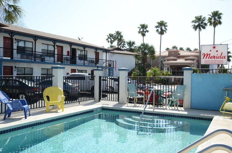Motel Merida Inn And Suites