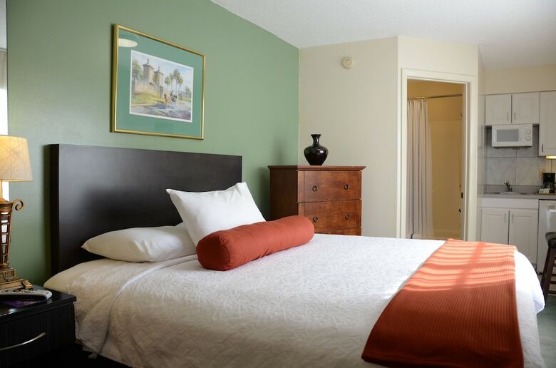 Motel Merida Inn And Suites