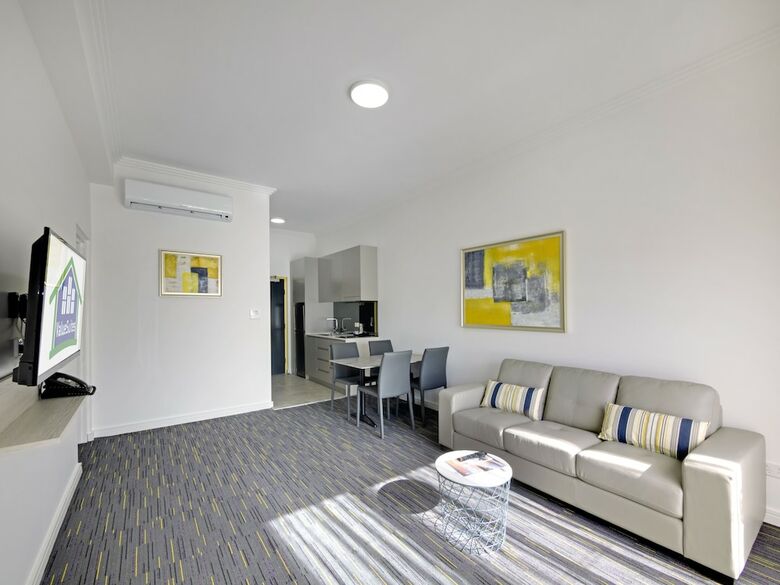 Hotel Valuesuites Penrith