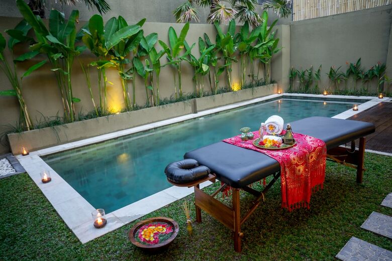 The Kumpi Villas