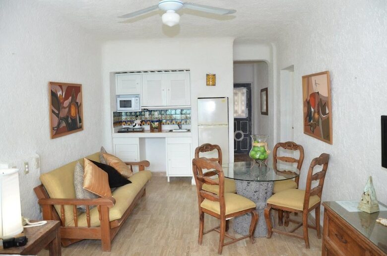 Aparthotel Amigo Rental