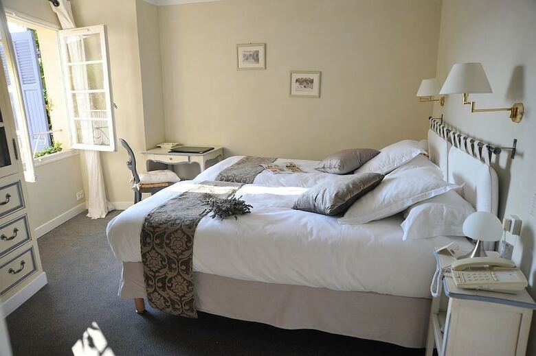 Hotel Boutique H�tel - Hostellerie B�rard & Spa