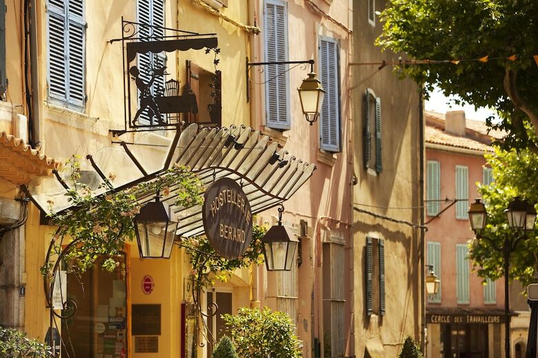 Hotel Boutique H�tel - Hostellerie B�rard & Spa