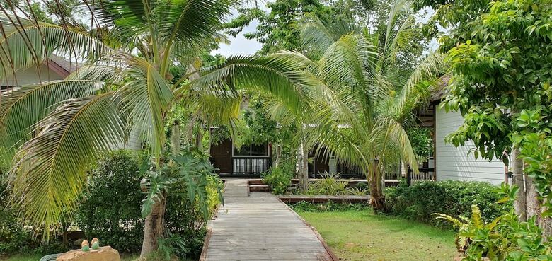 Hotel Isle Beach Resort