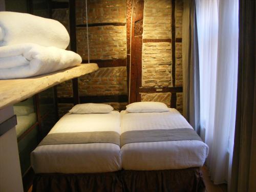 Amosa Li�ge City Centre Hotel