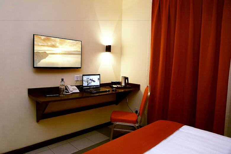 Hotel Qaribu Inn