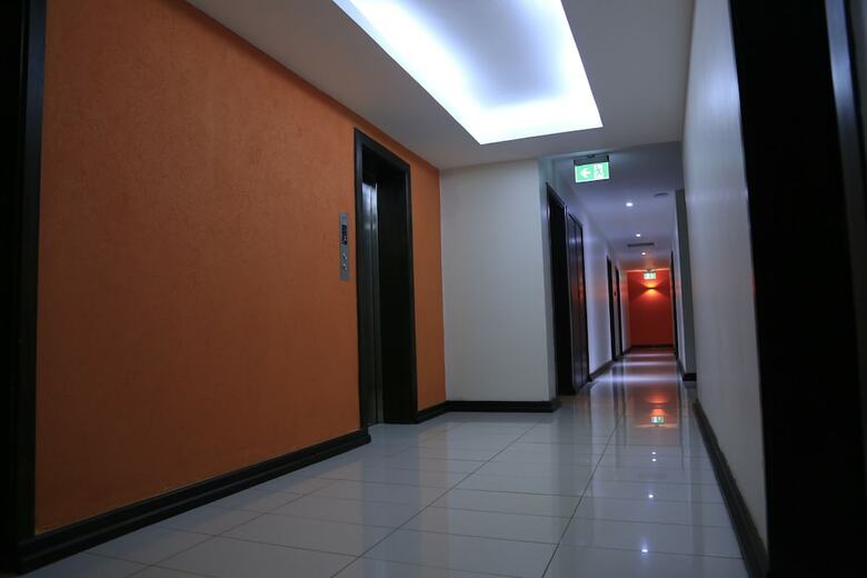 Hotel Qaribu Inn