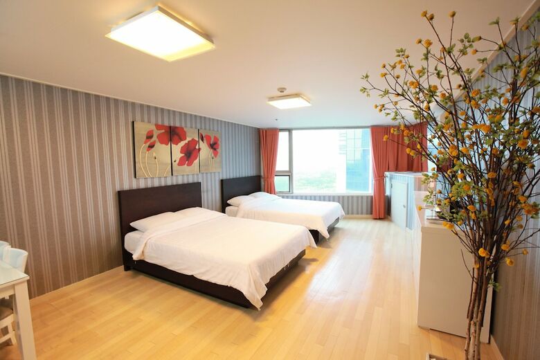 Apartamentos Aplex Residence