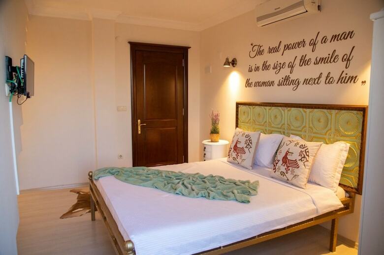 Teddy Luxury Ala�at? Hotel