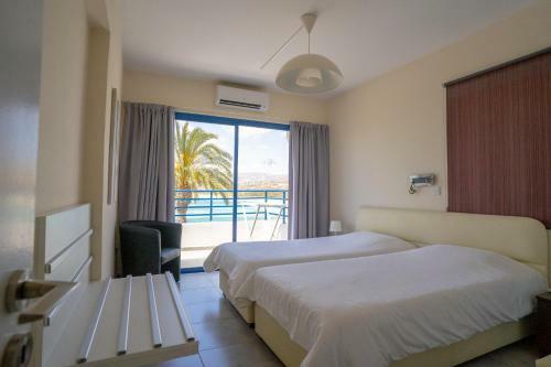 Aparthotel Vrachia Beach Resort
