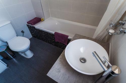 Aparthotel Vrachia Beach Resort