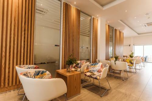 Aparthotel Vrachia Beach Resort