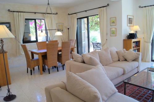 Kamares Villa