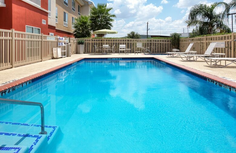 Hotel Fairfield Inn And Suites By Marriott Laredo