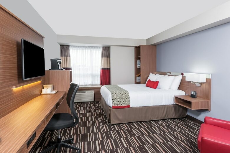 Hotel Microtel Inn & Suites By Wyndham Fort St John