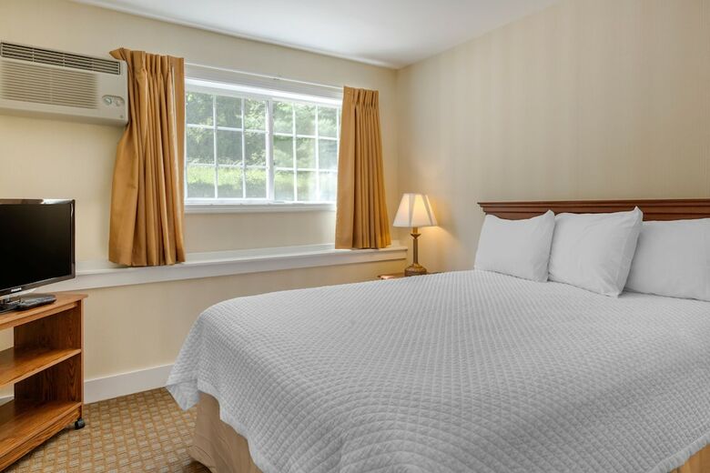 Ogunquit Hotel & Suites