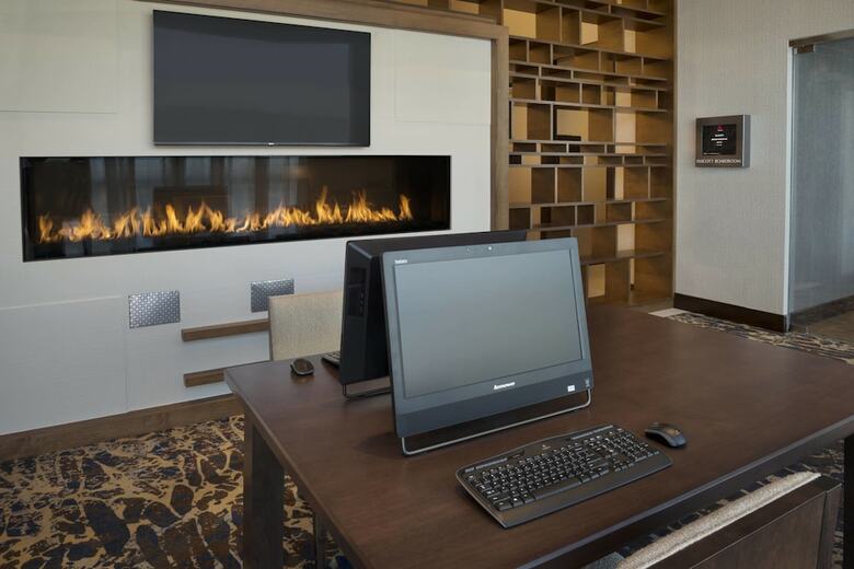 Hotel Buffalo Marriott At Lecom Harborcenter