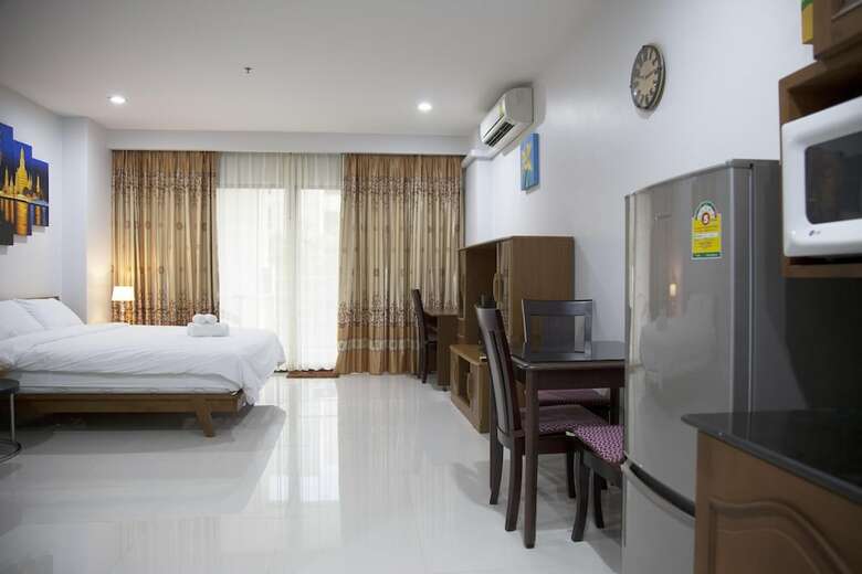 View Talay 3 Beach Apartments