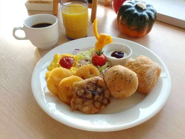 Hostal Shin-osaka Youth Hostel