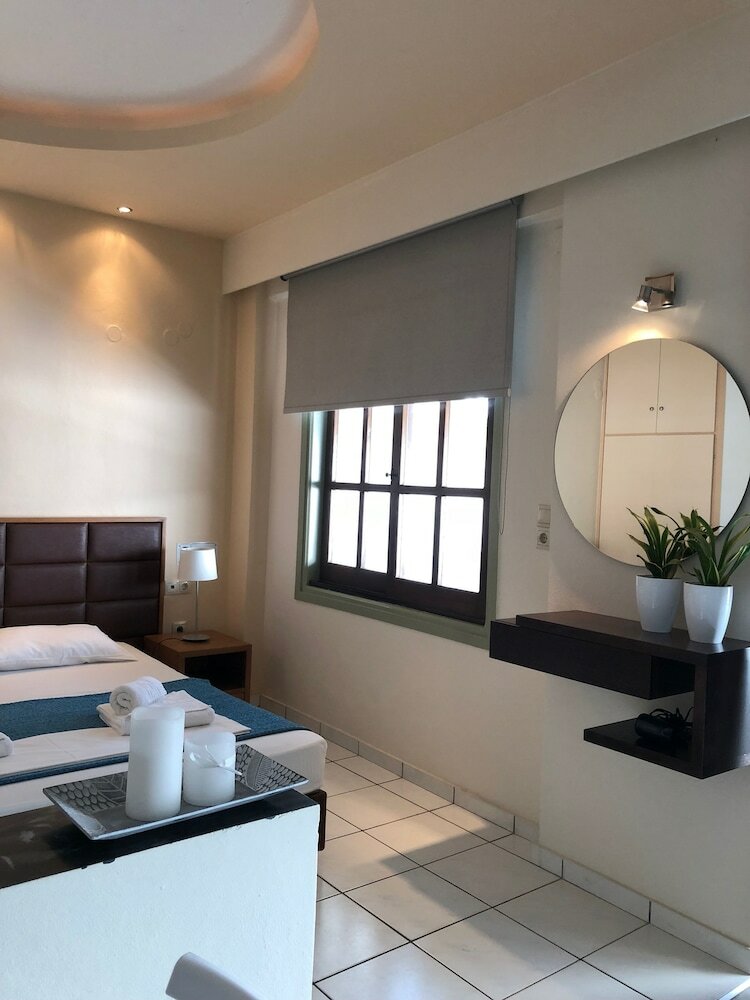 Oleander Apartments
