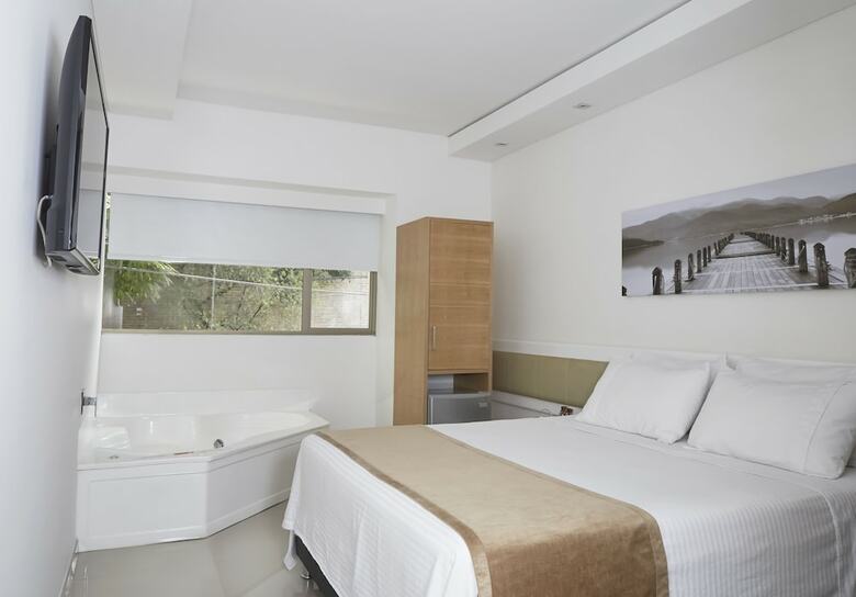 Hotel Zona A