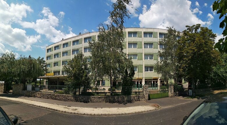 Nap Hotel
