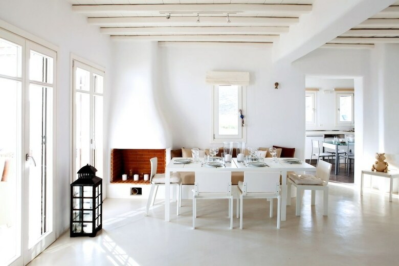 Villa Elia White Residence